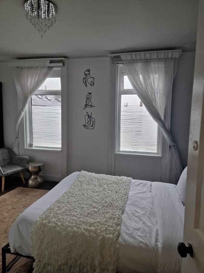 Double Rooms, Free Continental Breakfast, Pics And Full Address Sent After Booking, 2 Miles To City Centre Belfast Buitenkant foto